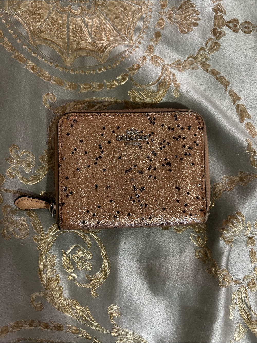 🤩COACH Gold Glitter Wallet - Picture 2 of 7